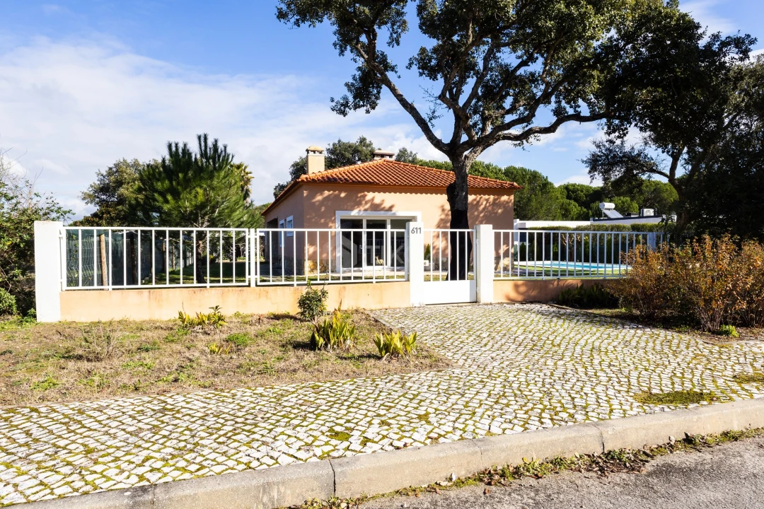 Moradia T4 para Venda em Santo Estêvão Foto 61