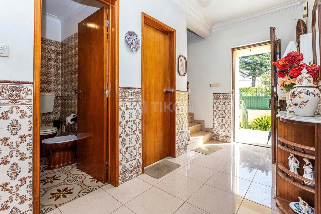 Moradia T3 para Venda em Porto Salvo Foto 12