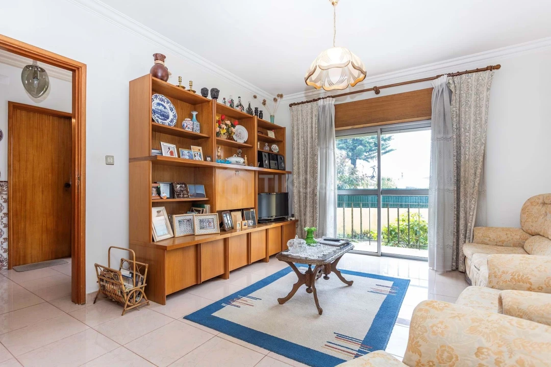 Moradia T3 para Venda em Porto Salvo Foto 7