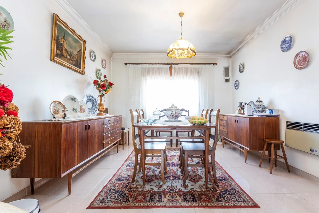 Moradia T3 para Venda em Porto Salvo Foto 8