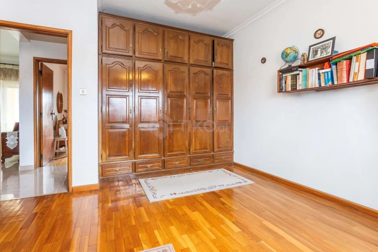 Moradia T3 para Venda em Porto Salvo Foto 19