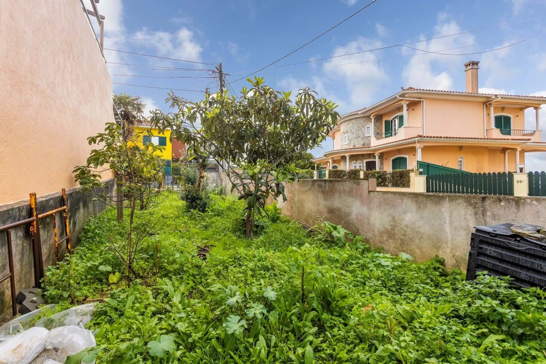 Moradia T3 para Venda em Porto Salvo Foto 25