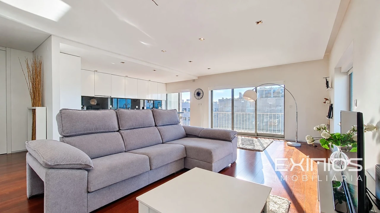 Apartamento T2 para Venda em Arvore Foto 1