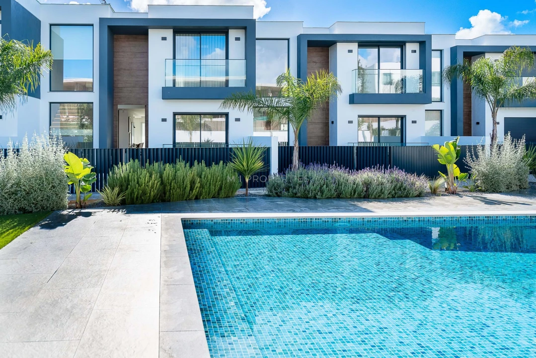 Apartamento T4 para Venda em Boliqueime Foto 52