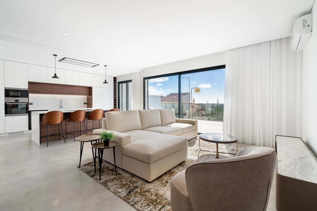 Apartamento T4 para Venda em Boliqueime Foto 7