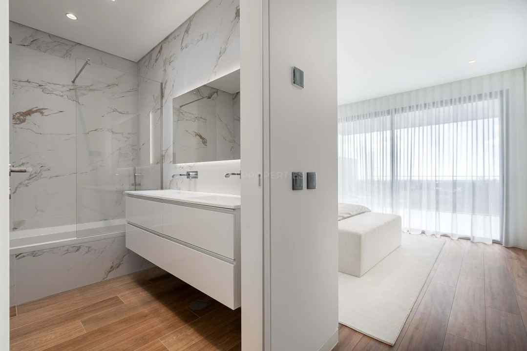 Apartamento T4 para Venda em Boliqueime Foto 29