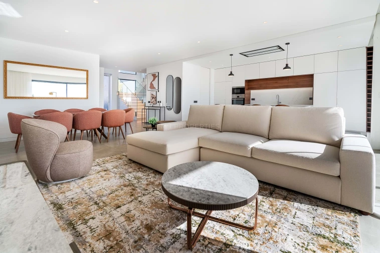 Apartamento T4 para Venda em Boliqueime Foto 13