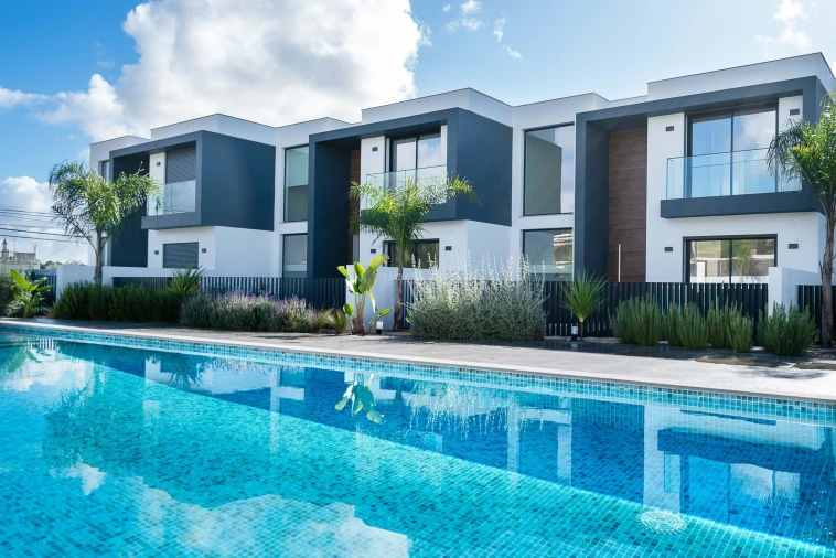 Apartamento T4 para Venda em Boliqueime Foto 1