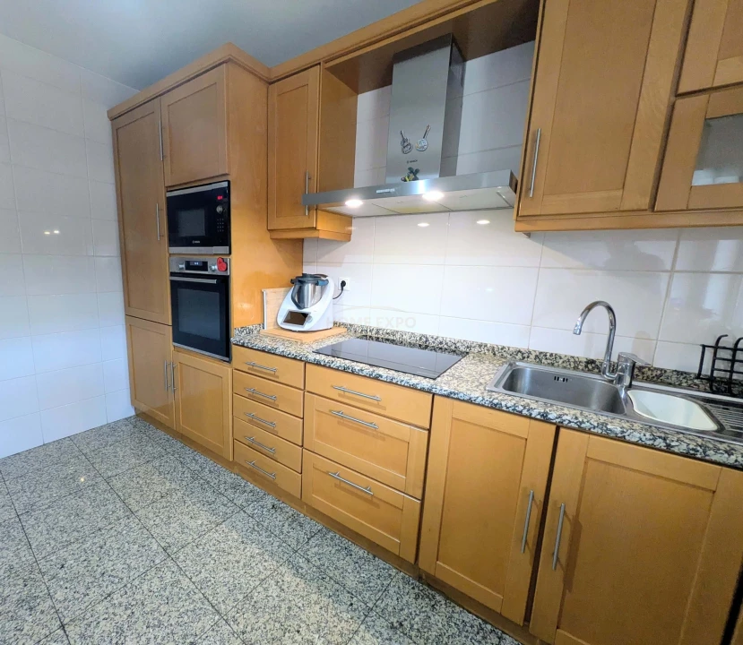 Apartamento T3 para Venda em Parque das Nações Foto 29