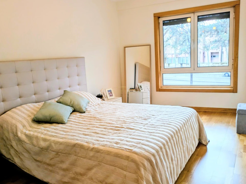 Apartamento T3 para Venda em Parque das Nações Foto 23