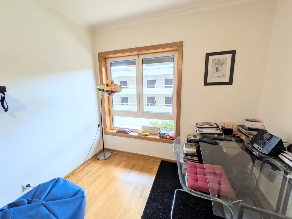 Apartamento T3 para Venda em Parque das Nações Foto 16