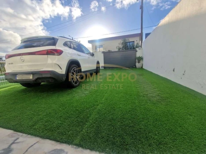 Moradia T3 para Venda em Santa Iria de Azoia, São João da Talha e Bobadela Foto 38