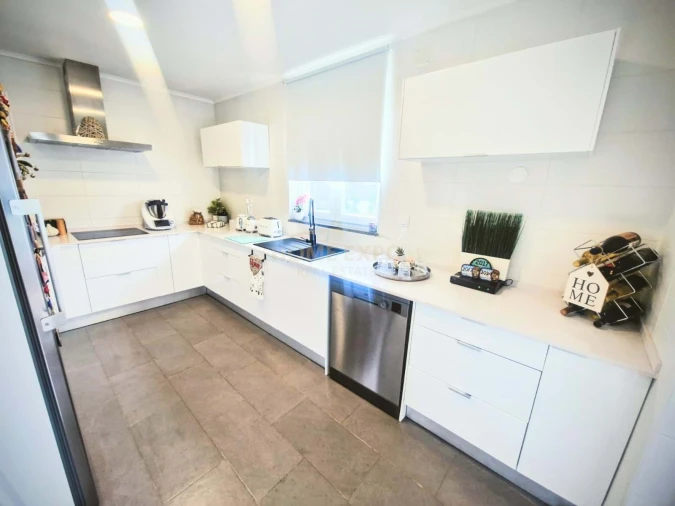 Moradia T3 para Venda em Santa Iria de Azoia, São João da Talha e Bobadela Foto 9