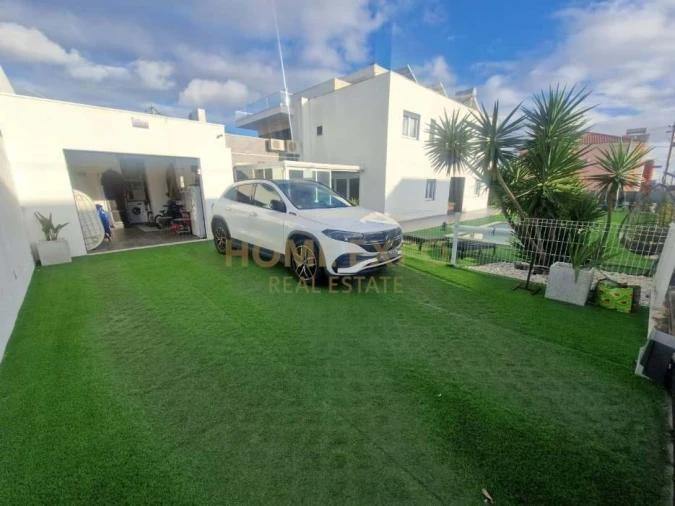 Moradia T3 para Venda em Santa Iria de Azoia, São João da Talha e Bobadela Foto 37