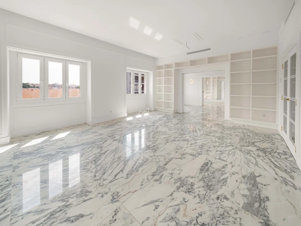 Apartamento T4 para Venda em Arroios Foto 11