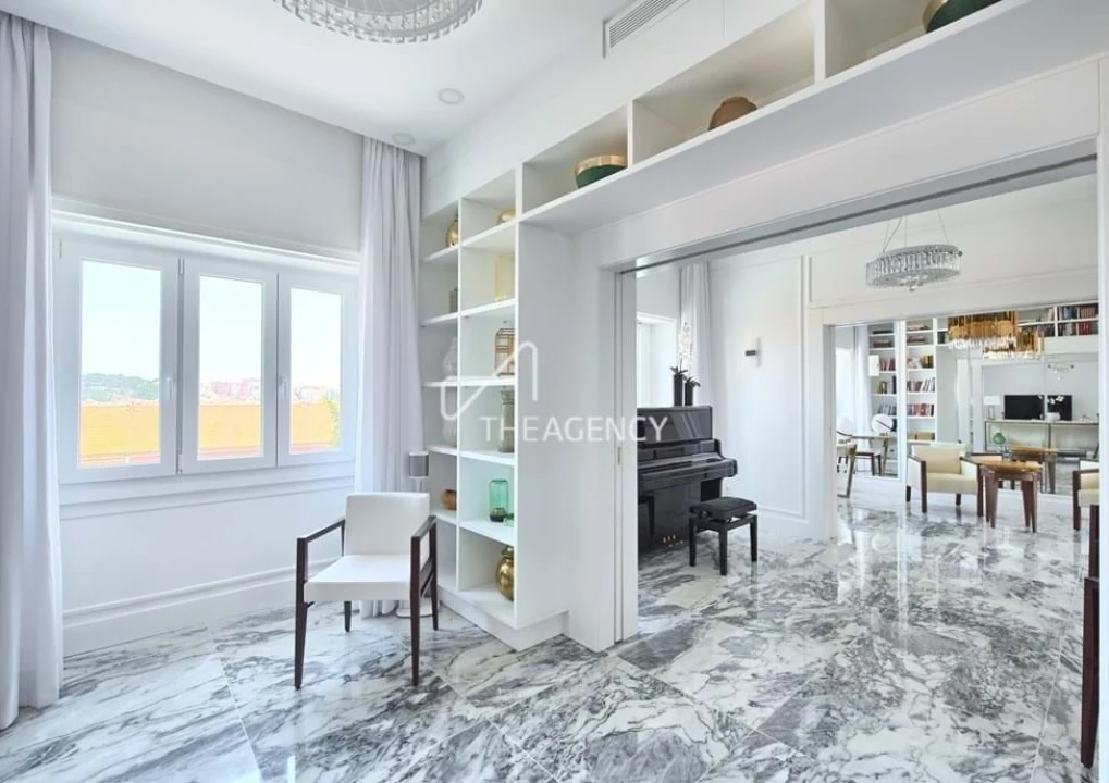 Apartamento T4 para Venda em Arroios Foto 3