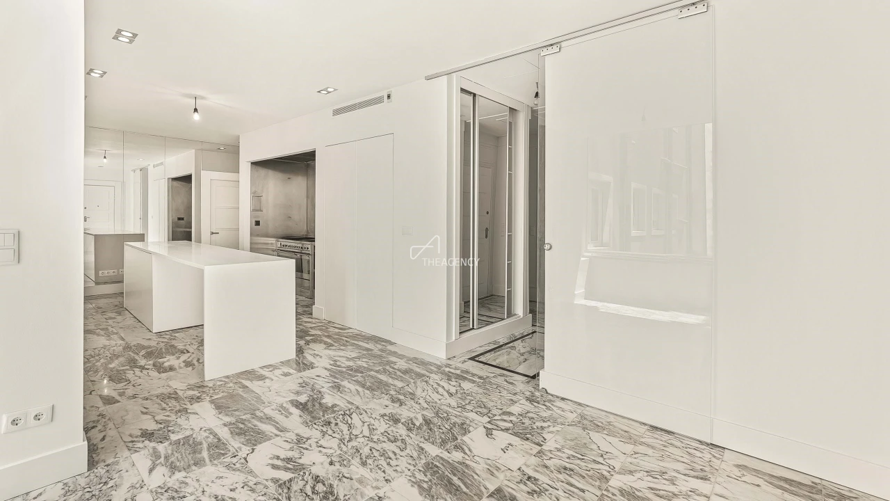 Apartamento T4 para Venda em Arroios Foto 22