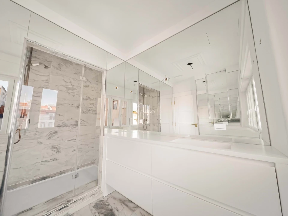 Apartamento T4 para Venda em Arroios Foto 40