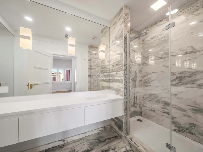 Apartamento T4 para Venda em Arroios Foto 18