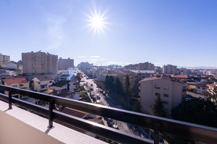 Apartamento T3 para Arrendamento em Rio Tinto Foto 18