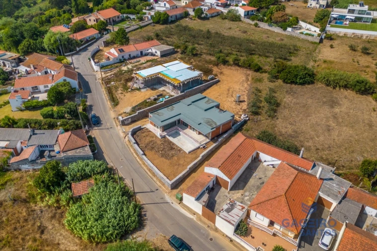 Moradia T3 para Venda em Alfeizerão Foto 10