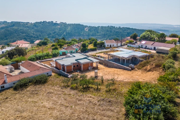 Moradia T3 para Venda em Alfeizerão Foto 11