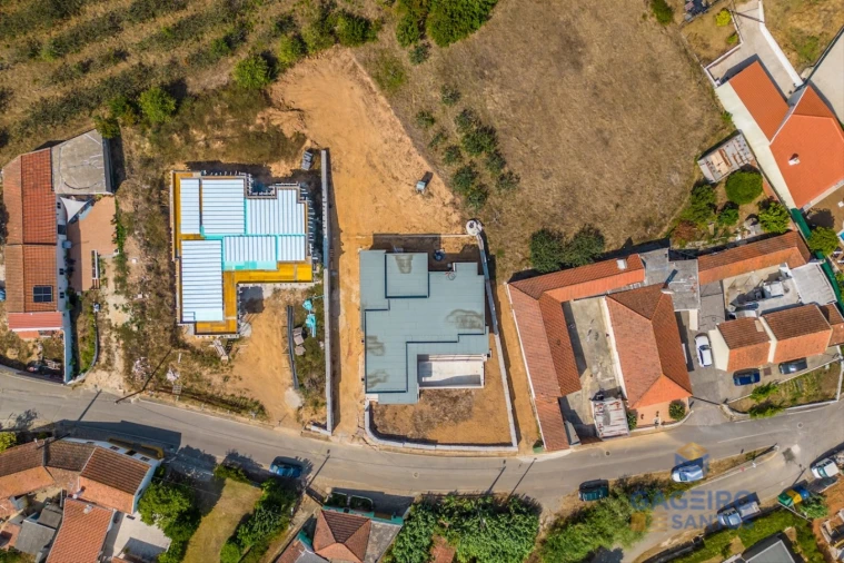 Moradia T3 para Venda em Alfeizerão Foto 12