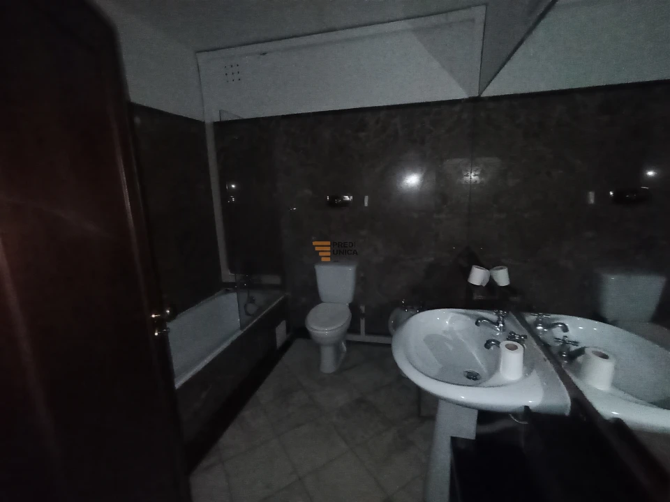 Apartamento T3 para Arrendamento em Ramalde Foto 24