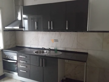 Apartamento T3 para Arrendamento em Ramalde