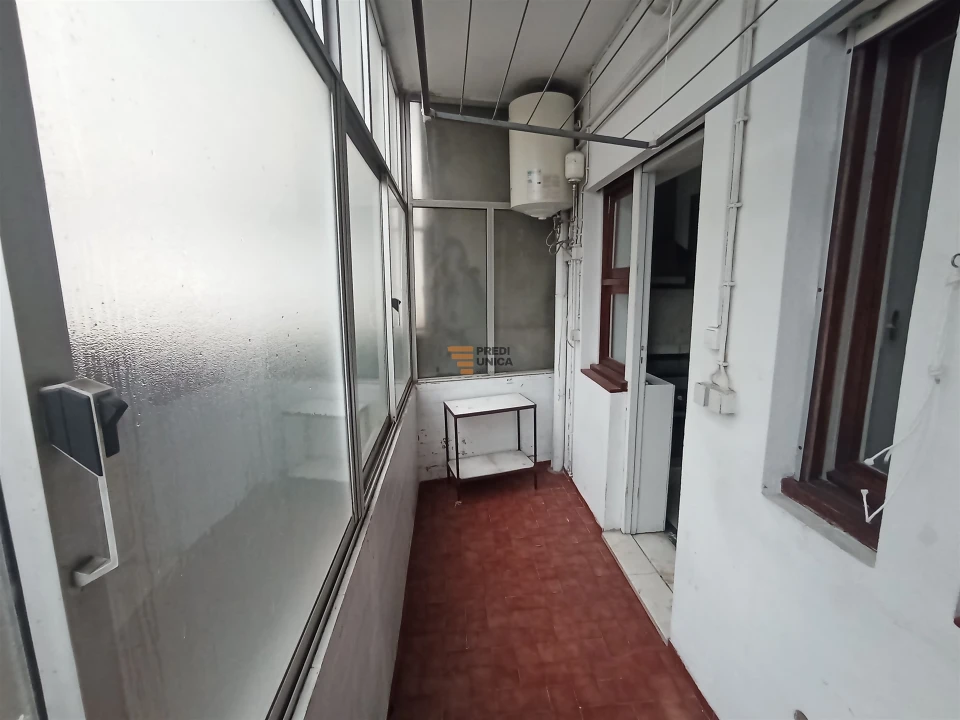 Apartamento T3 para Arrendamento em Ramalde Foto 12