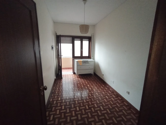 Apartamento T3 para Arrendamento em Ramalde Foto 25