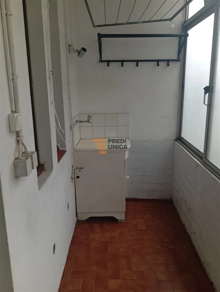 Apartamento T3 para Arrendamento em Ramalde Foto 10