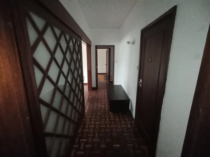 Apartamento T3 para Arrendamento em Ramalde Foto 17