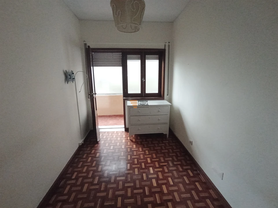 Apartamento T3 para Arrendamento em Ramalde Foto 29