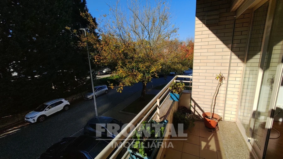 Apartamento T3 para Venda em Ramalde Foto 6