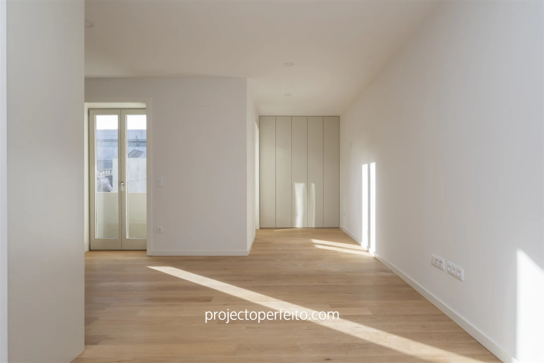 Apartamento T1 para Arrendamento em Espinho Foto 7