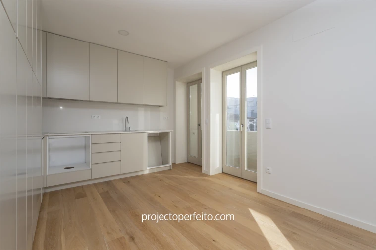 Apartamento T1 para Arrendamento em Espinho Foto 3