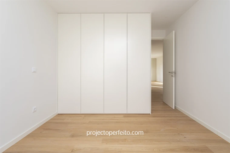 Apartamento T1 para Arrendamento em Espinho Foto 11