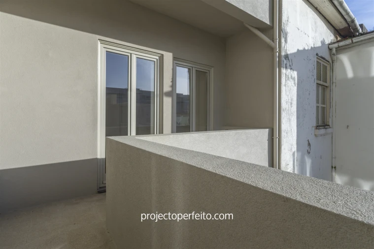 Apartamento T1 para Arrendamento em Espinho Foto 13