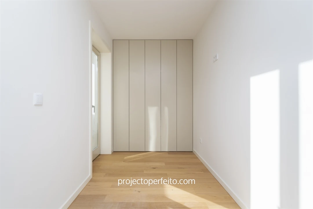 Apartamento T1 para Arrendamento em Espinho Foto 8