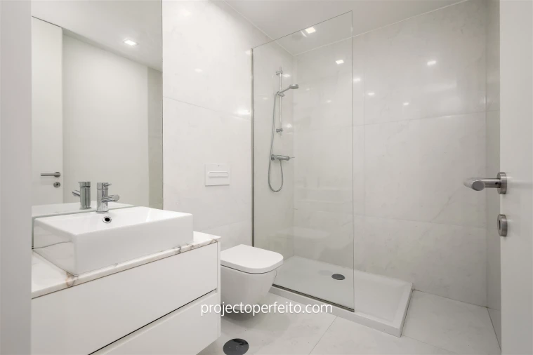 Apartamento T2 para Arrendamento em Espinho Foto 11