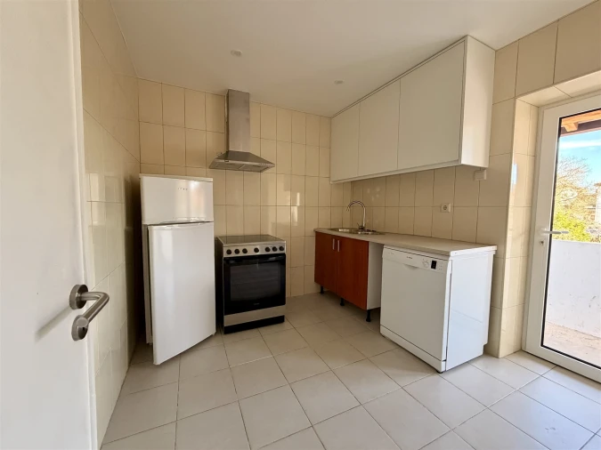 Moradia T2 para Arrendamento em Alcains Foto 10