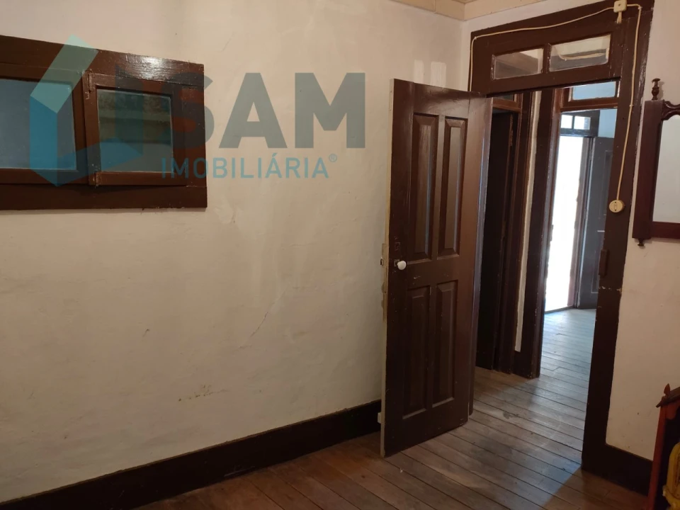 Moradia T4 para Venda em Gouveia (São Pedro e São Julião) Foto 9