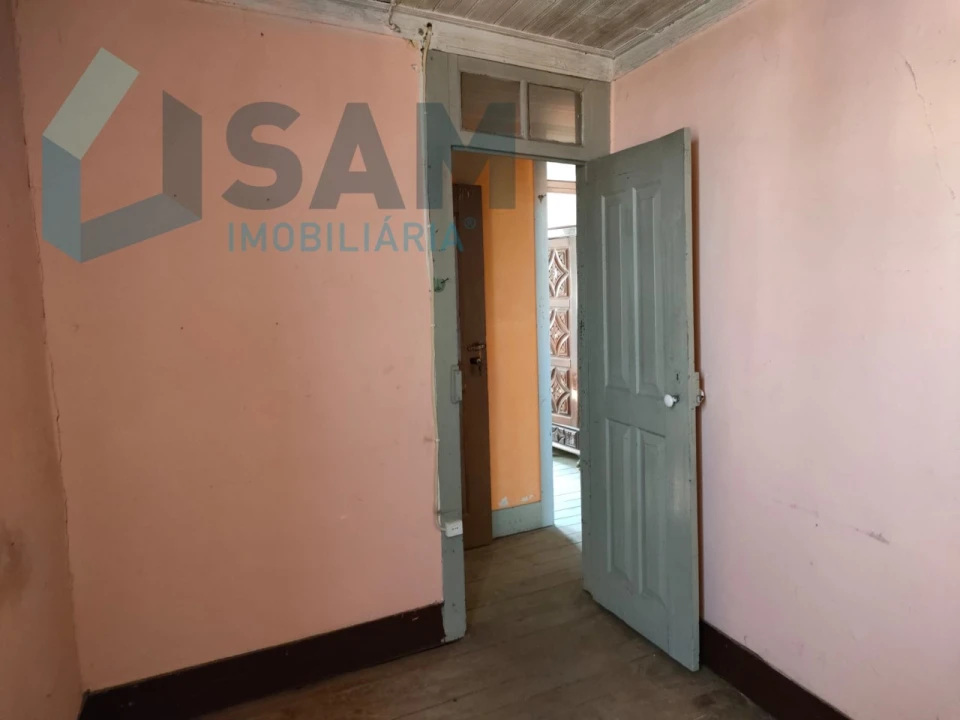 Moradia T4 para Venda em Gouveia (São Pedro e São Julião) Foto 21