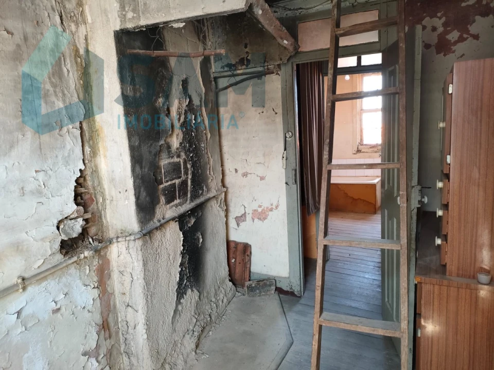 Moradia T4 para Venda em Gouveia (São Pedro e São Julião) Foto 30