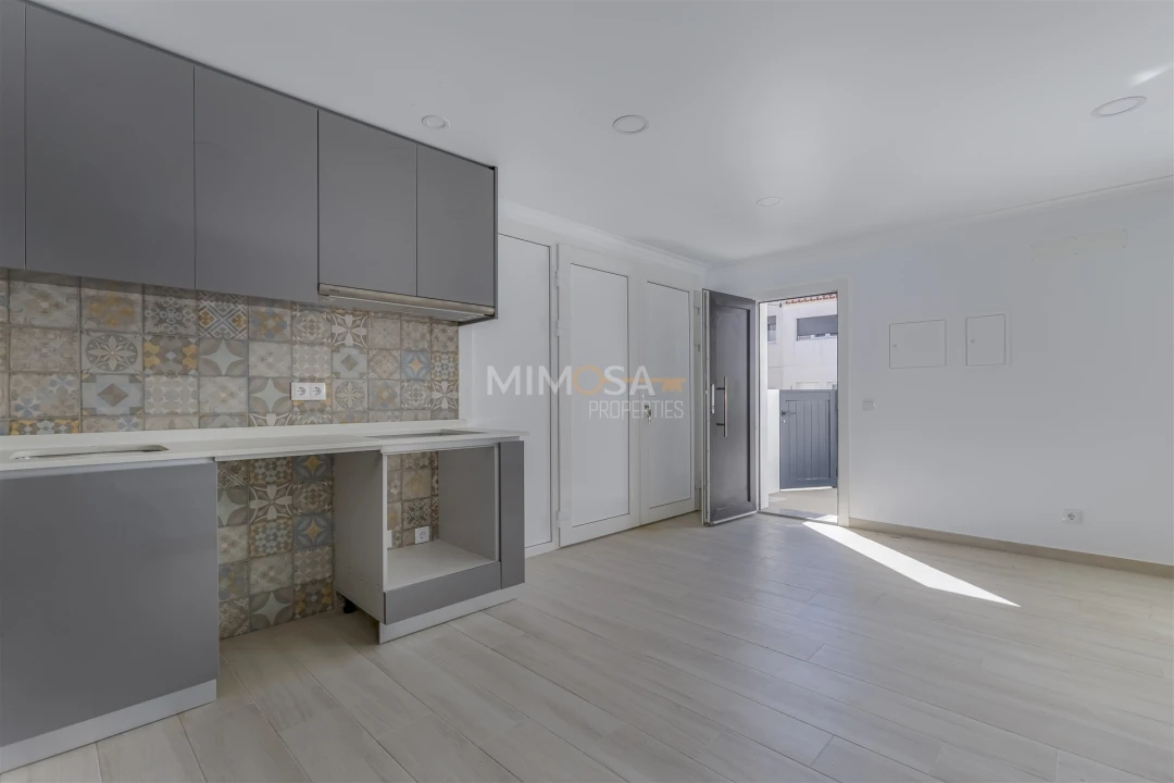 Apartamento T1 para Arrendamento em Aljezur Foto 8