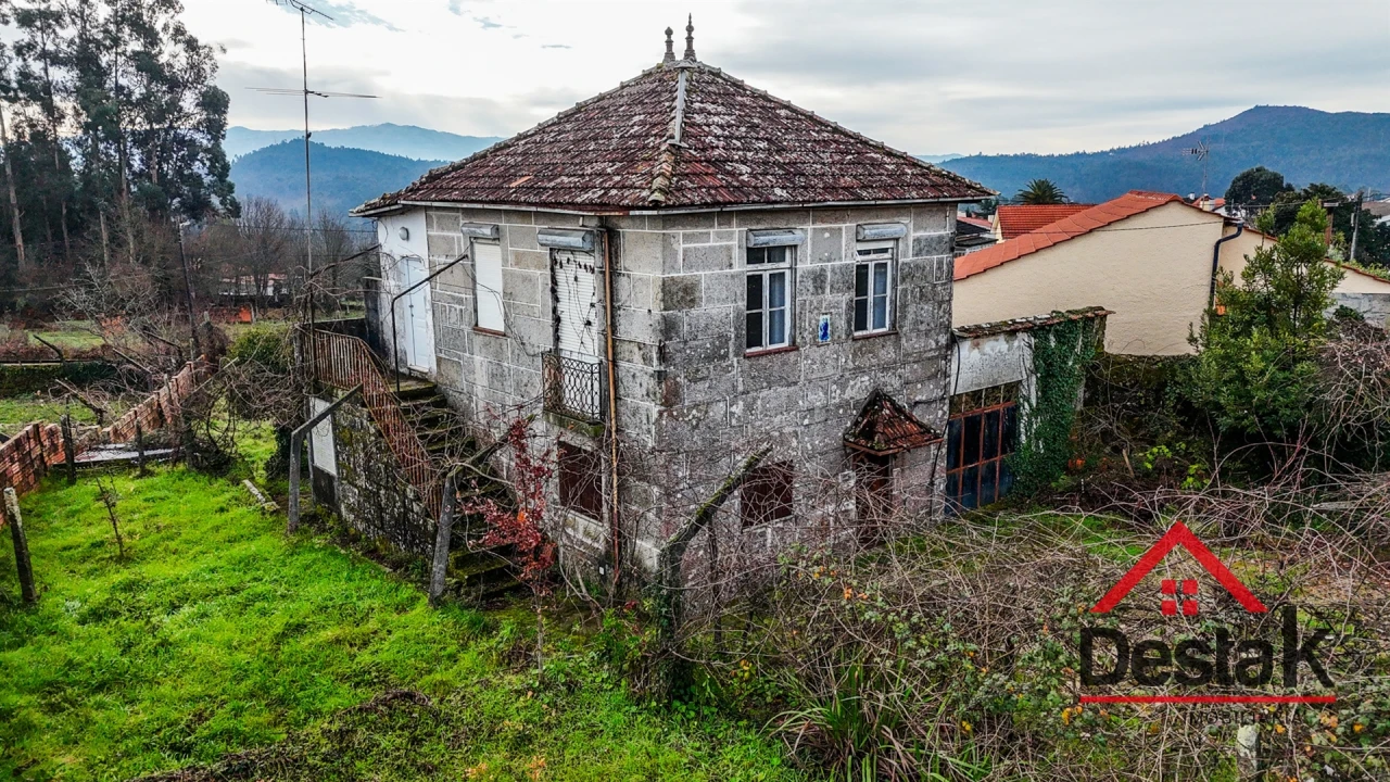 Moradia T2 para Venda em Santa Cruz da Trapa e São Cristóvão de Lafões Foto 6