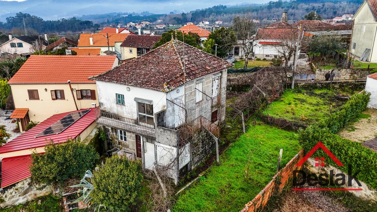 Moradia T2 para Venda em Santa Cruz da Trapa e São Cristóvão de Lafões Foto 8