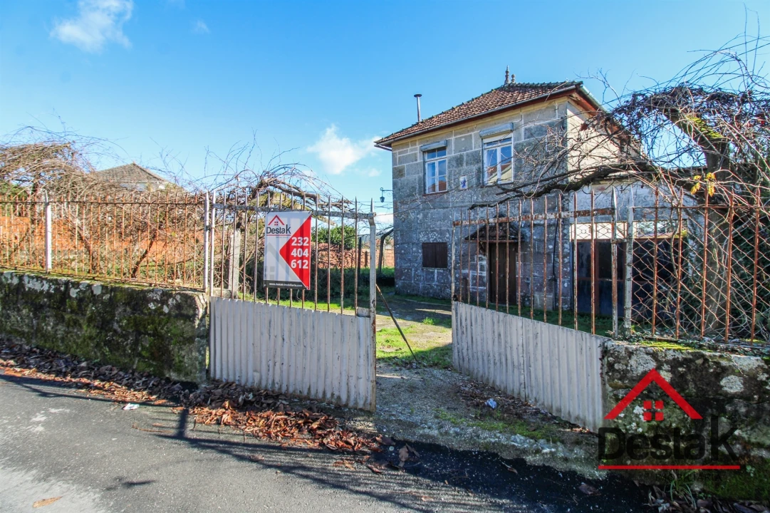 Moradia T2 para Venda em Santa Cruz da Trapa e São Cristóvão de Lafões Foto 2