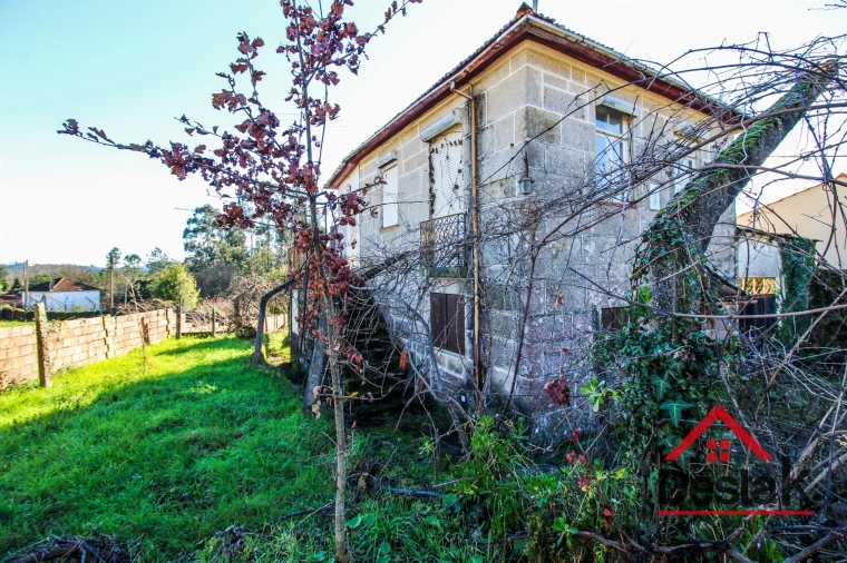 Moradia T2 para Venda em Santa Cruz da Trapa e São Cristóvão de Lafões Foto 26